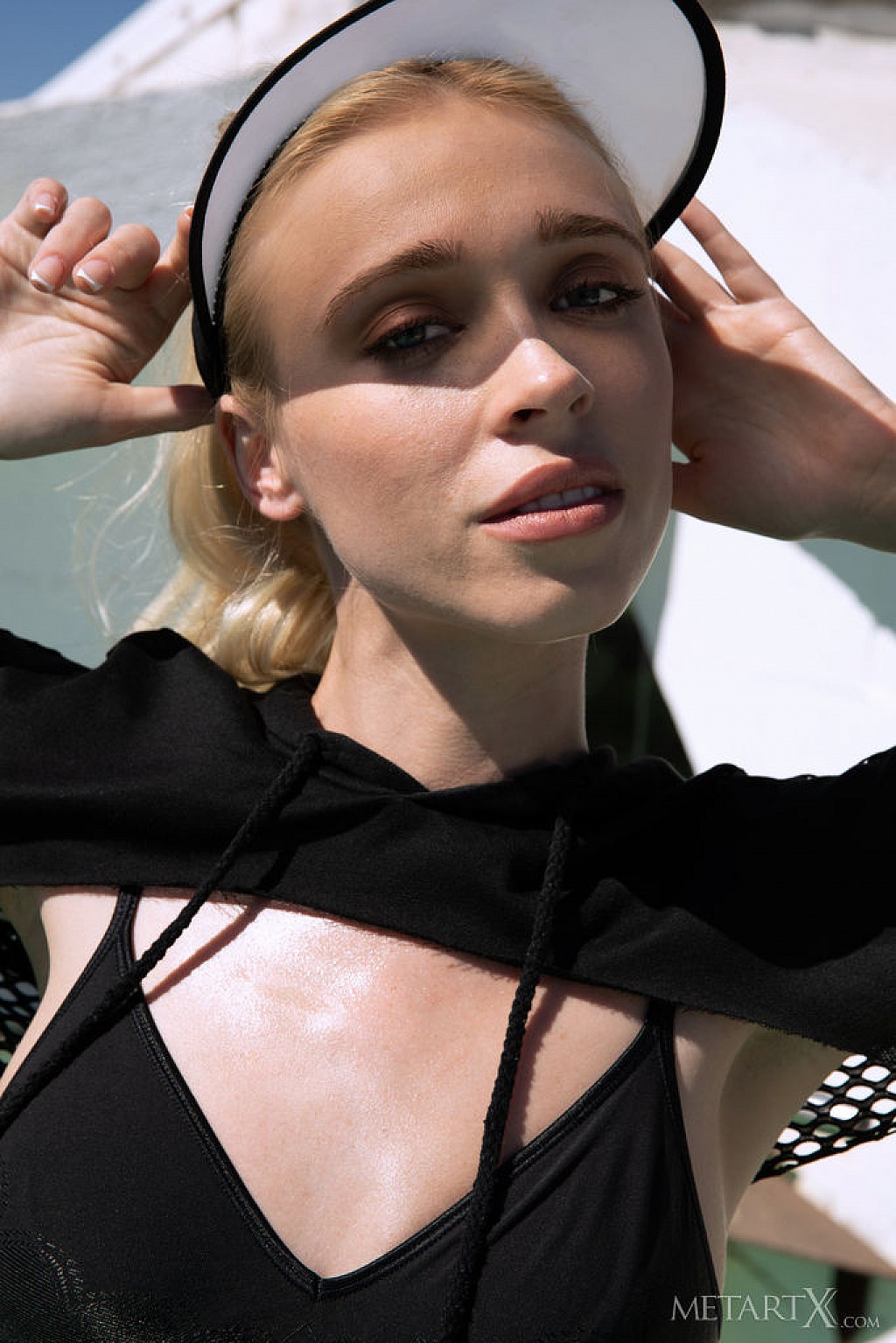 Metartx Presents Riley Anne - Lift It Up 1